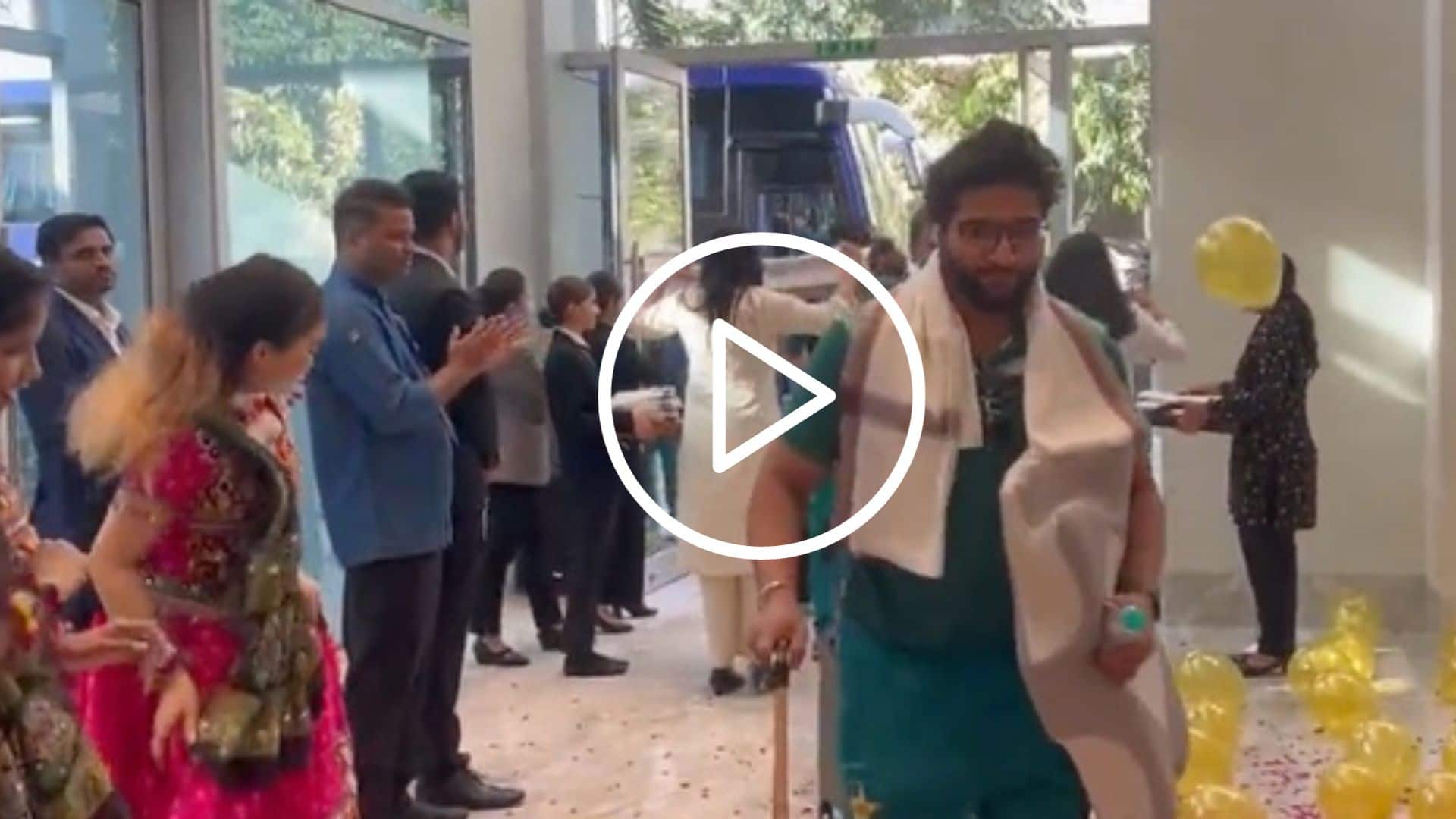 [Watch] Pakistan's Grand Welcome In Ahmedabad Ahead Of India Clash